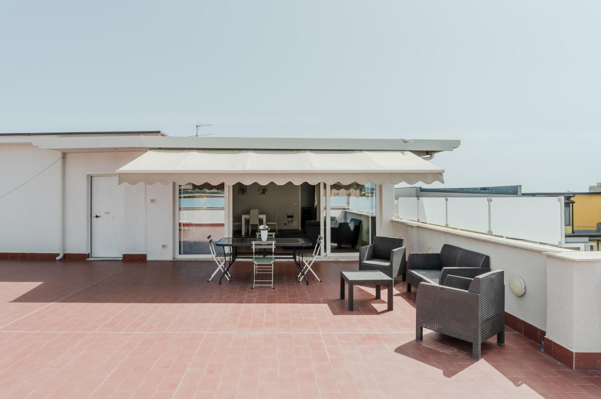 Catania Skyview Terrace: Your Urban Escape מראה חיצוני תמונה