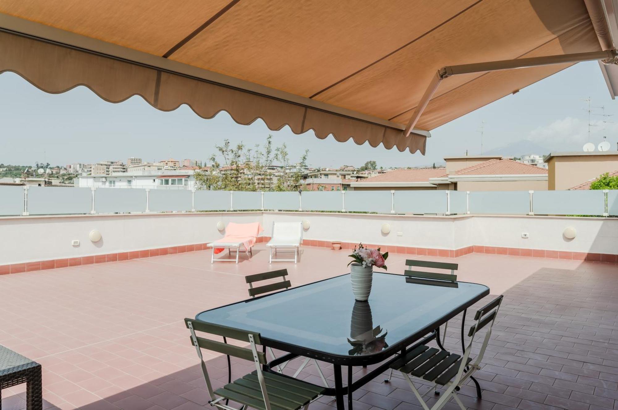 Catania Skyview Terrace: Your Urban Escape מראה חיצוני תמונה